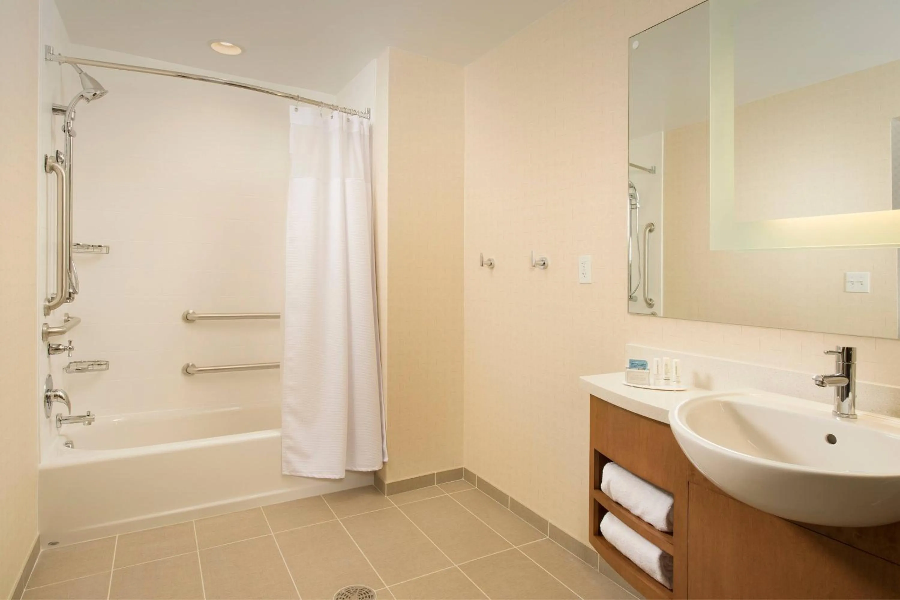 Bathroom in SpringHill Suites by Marriott Bridgeport Clarksburg