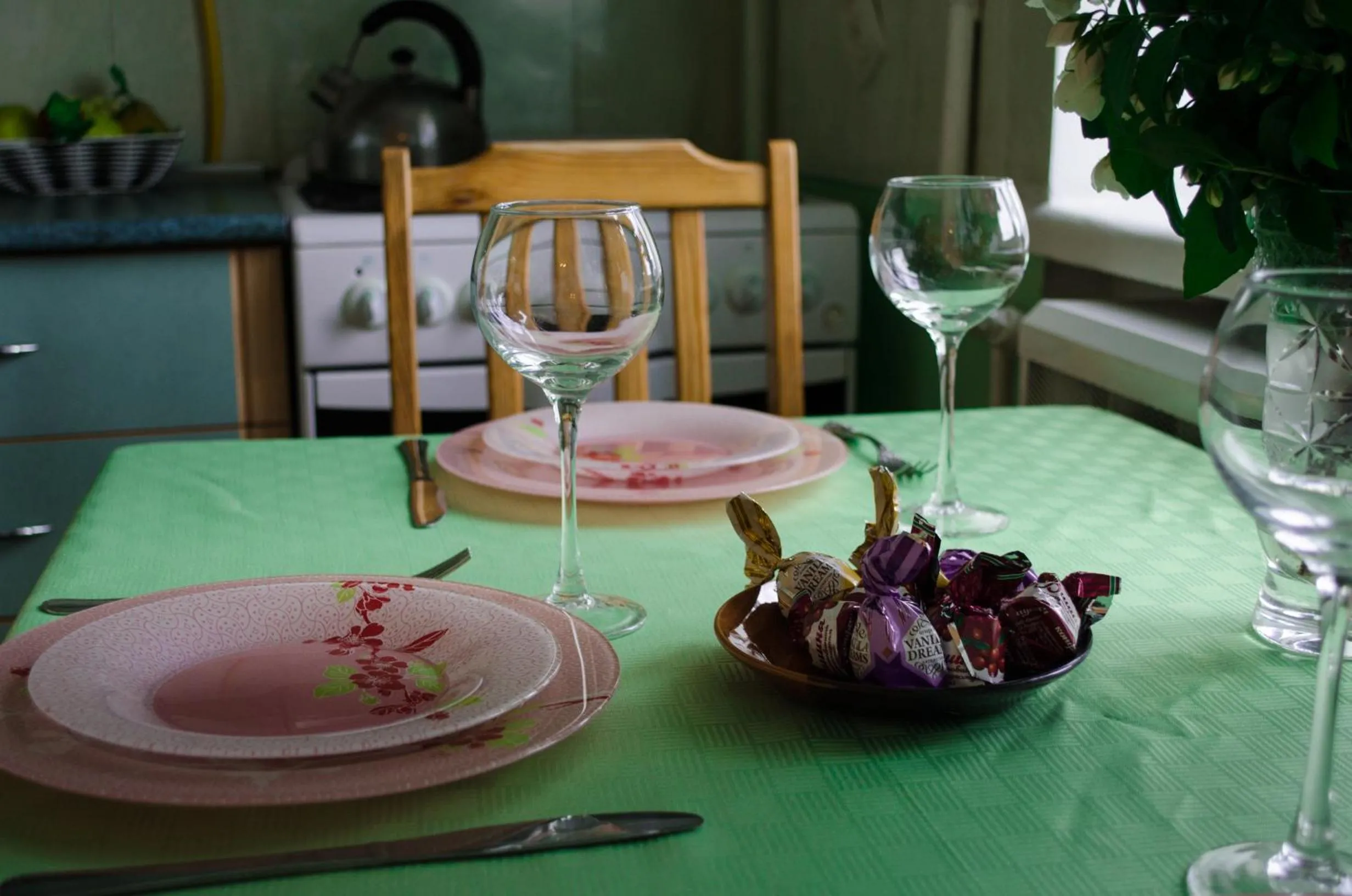 Dining area in Babylon Apartments