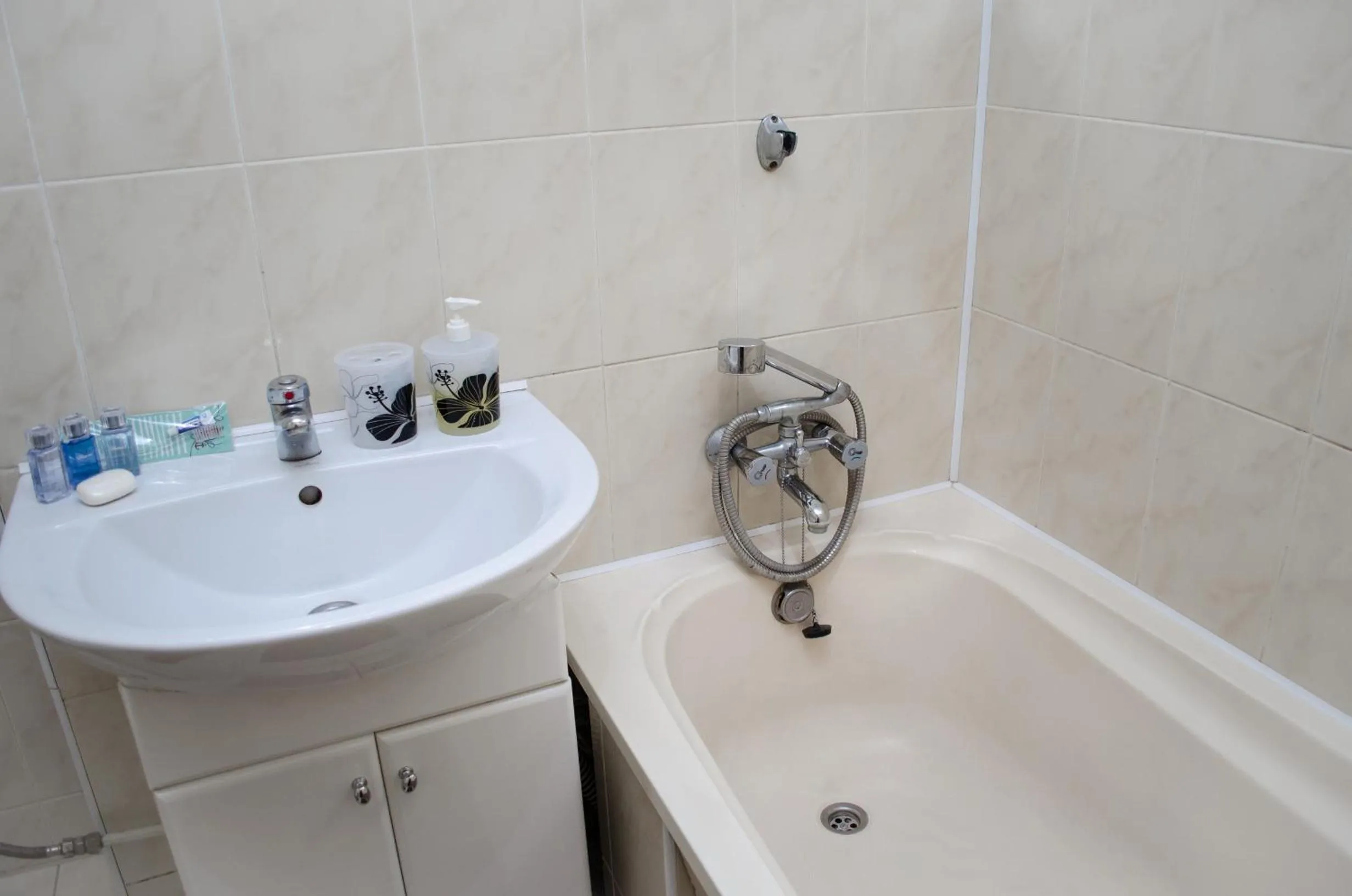 Bathroom in Babylon Apartments