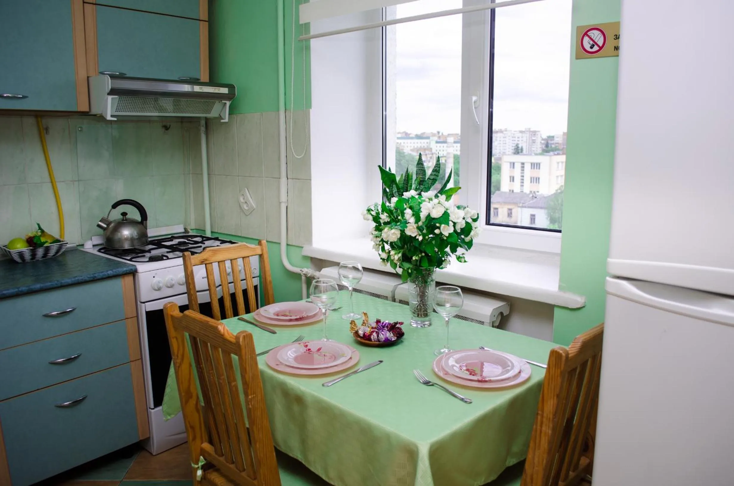 Dining area in Babylon Apartments