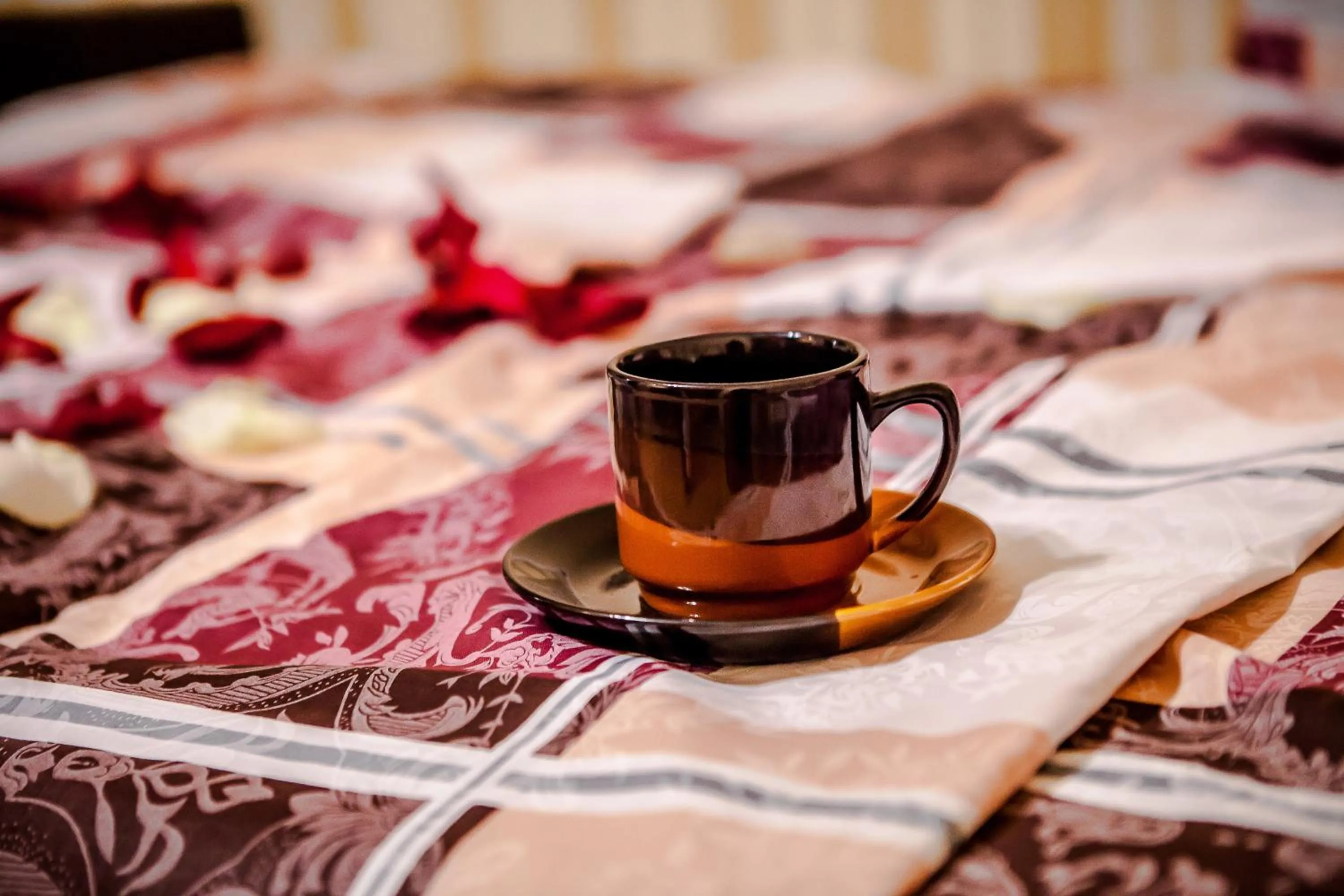 Coffee/tea facilities, Bed in Babylon Apartments