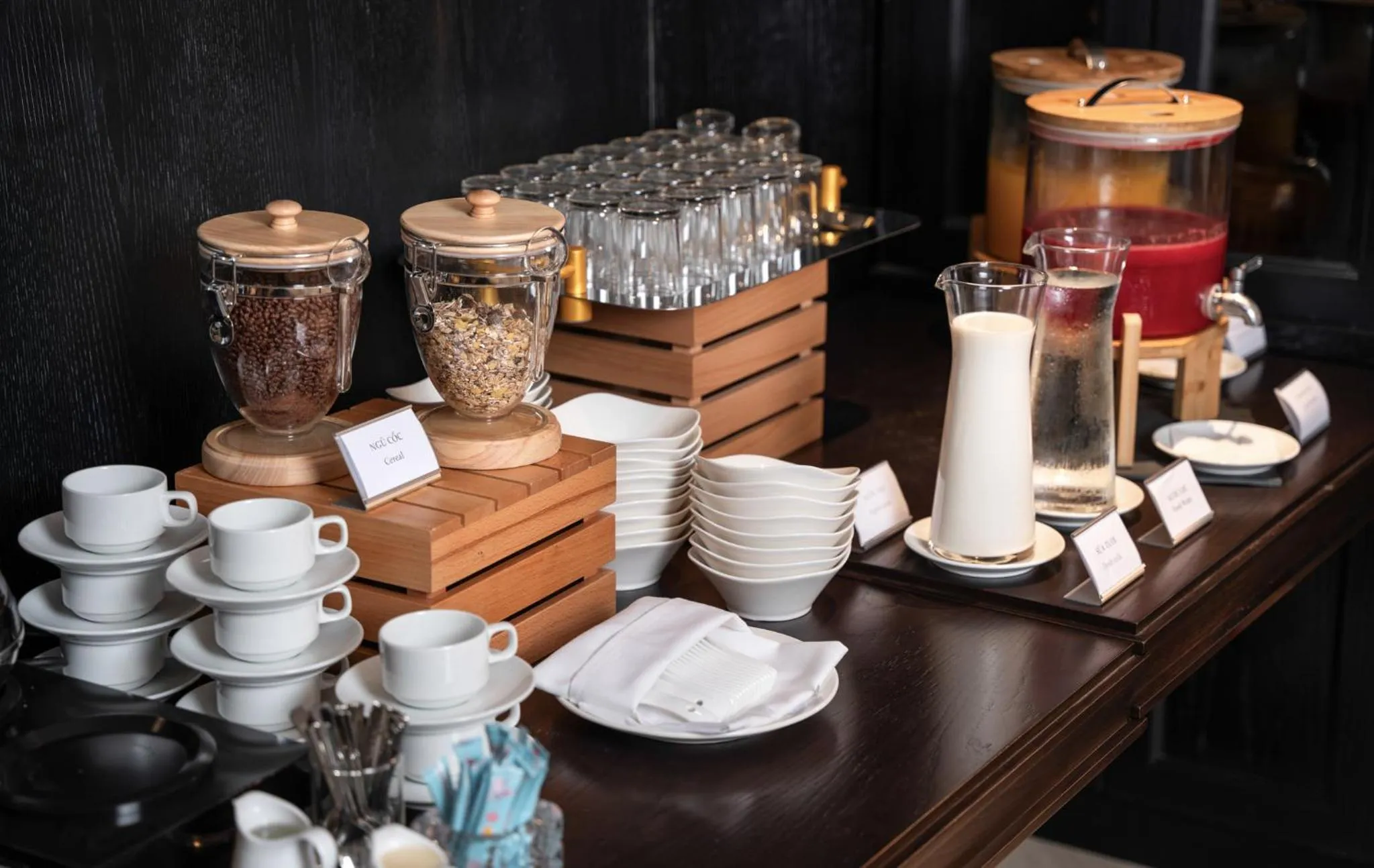 Buffet breakfast in Luxe Paradise Premium Hotel Pham Hong Thai