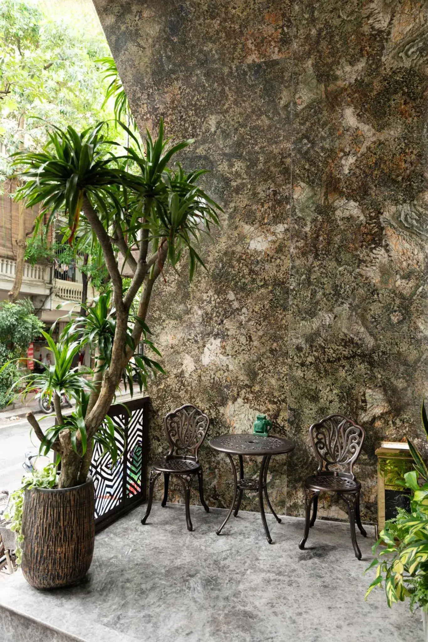 Property building in Luxe Paradise Premium Hotel Pham Hong Thai Property building in Luxe Paradise Premium Hotel Pham Hong Thai