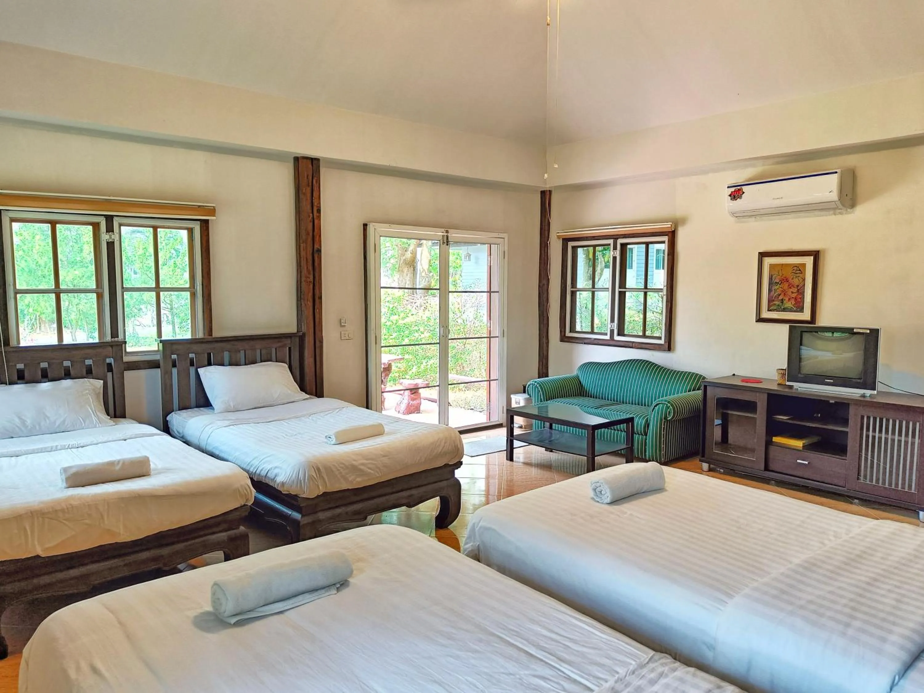 Bed in Kong Garden Resort