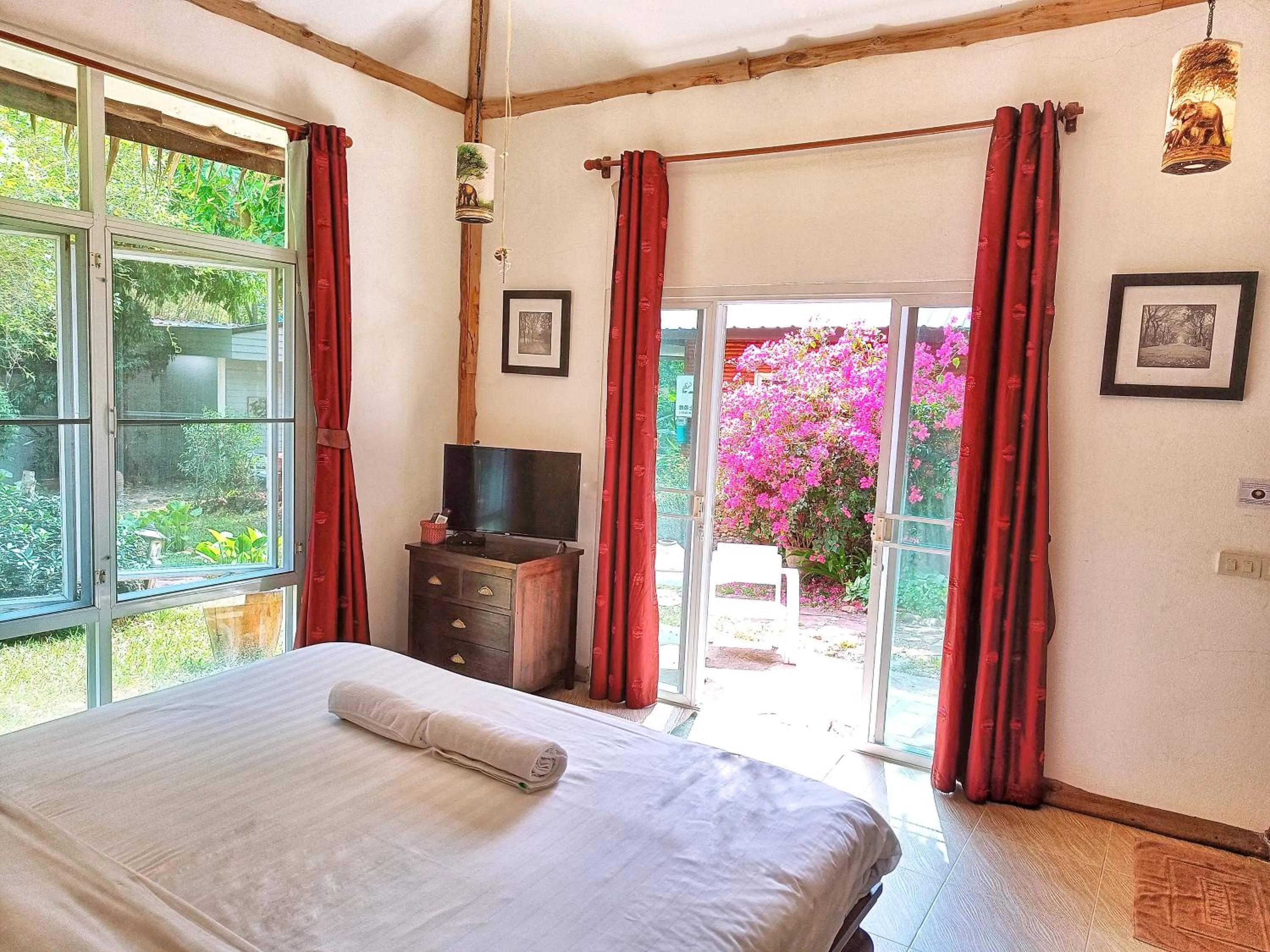 Bed in Kong Garden Resort