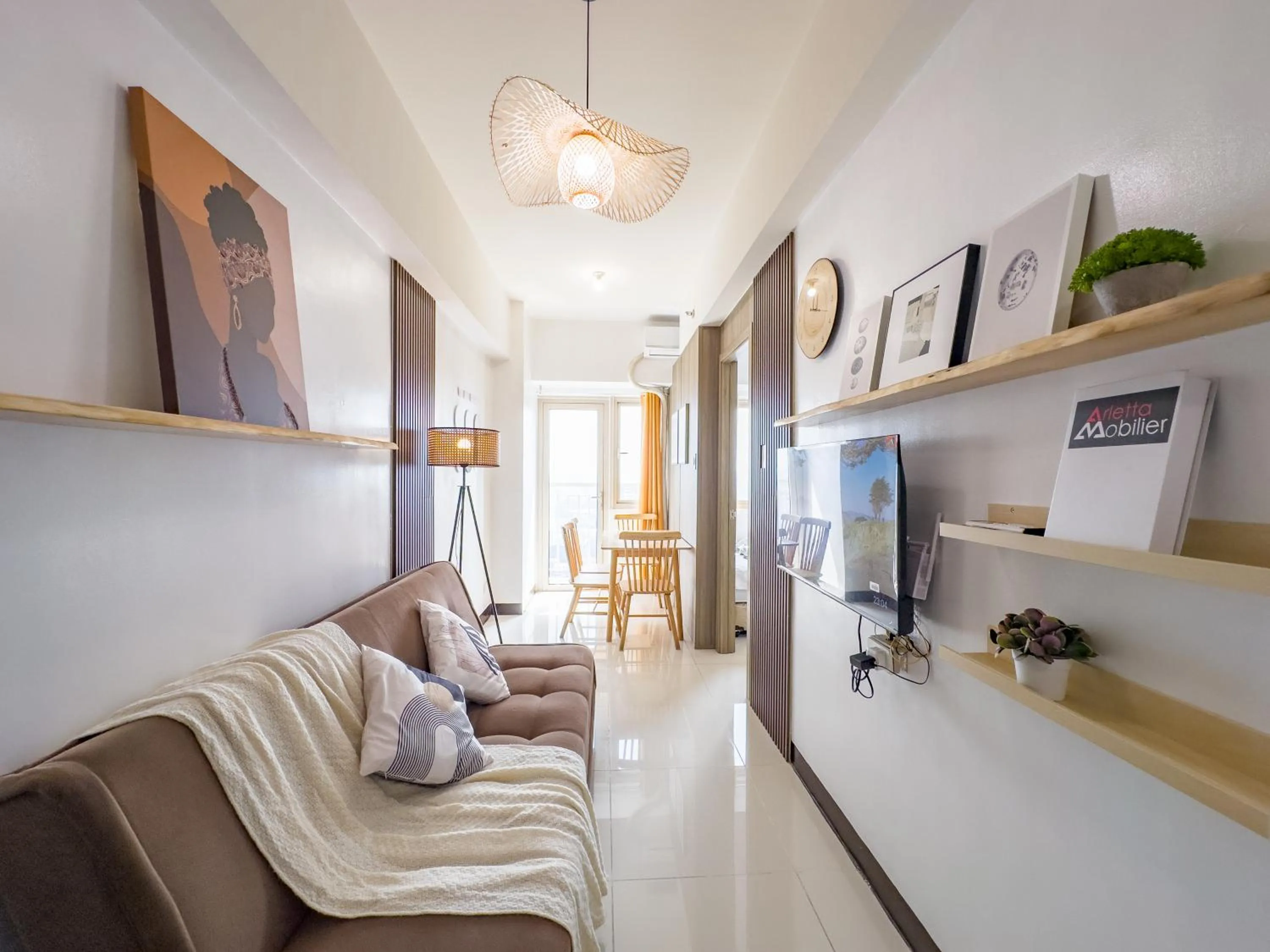 TV and multimedia in GemstoneBR in SMDC Coast Residences