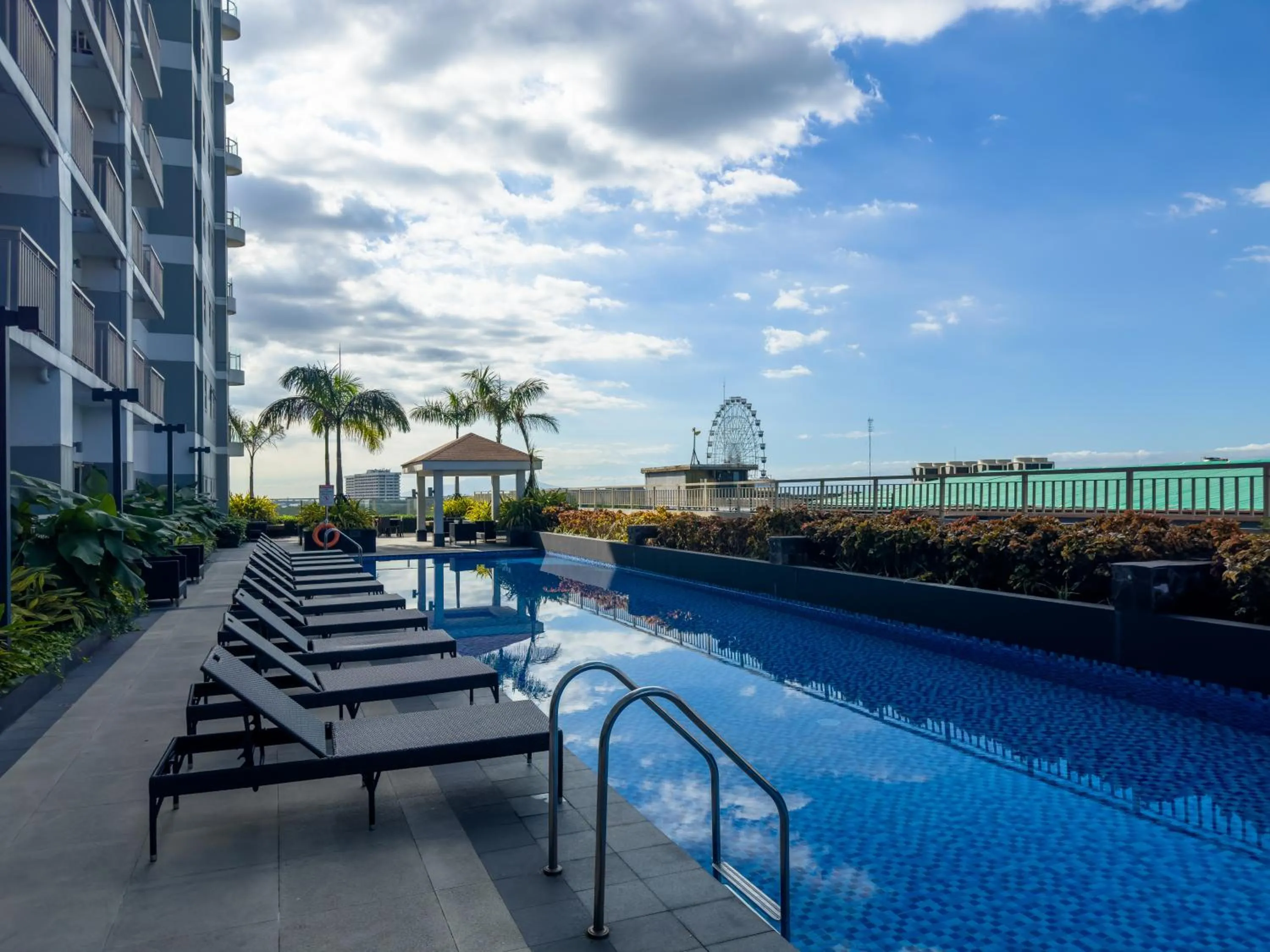 Day in GemstoneBR in SMDC Coast Residences