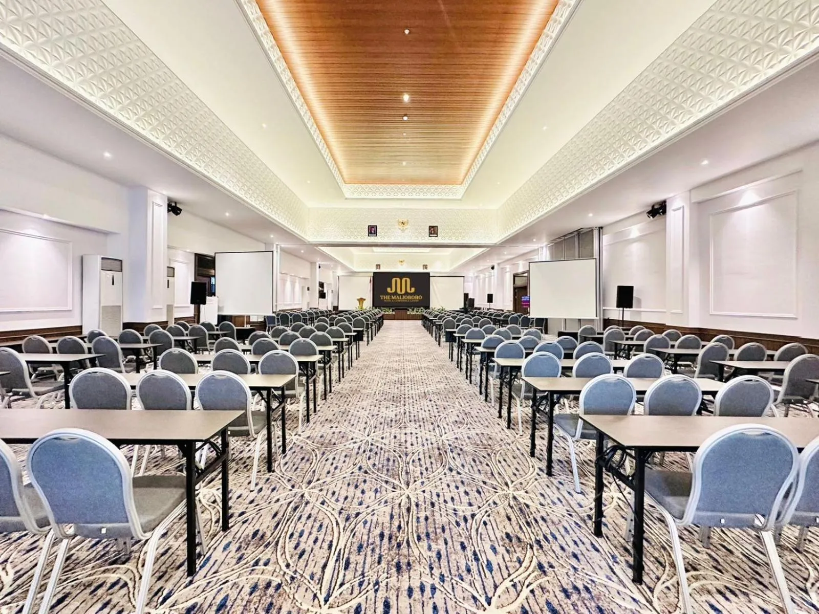 Meeting/conference room in The Malioboro Hotel & Conference Center