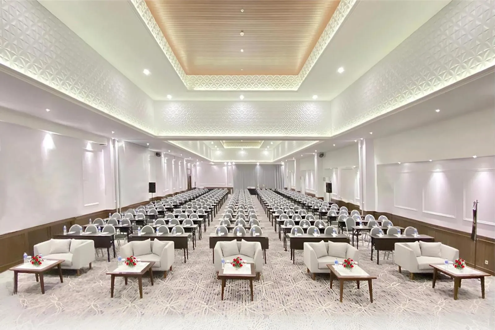 Meeting/conference room in The Malioboro Hotel & Conference Center