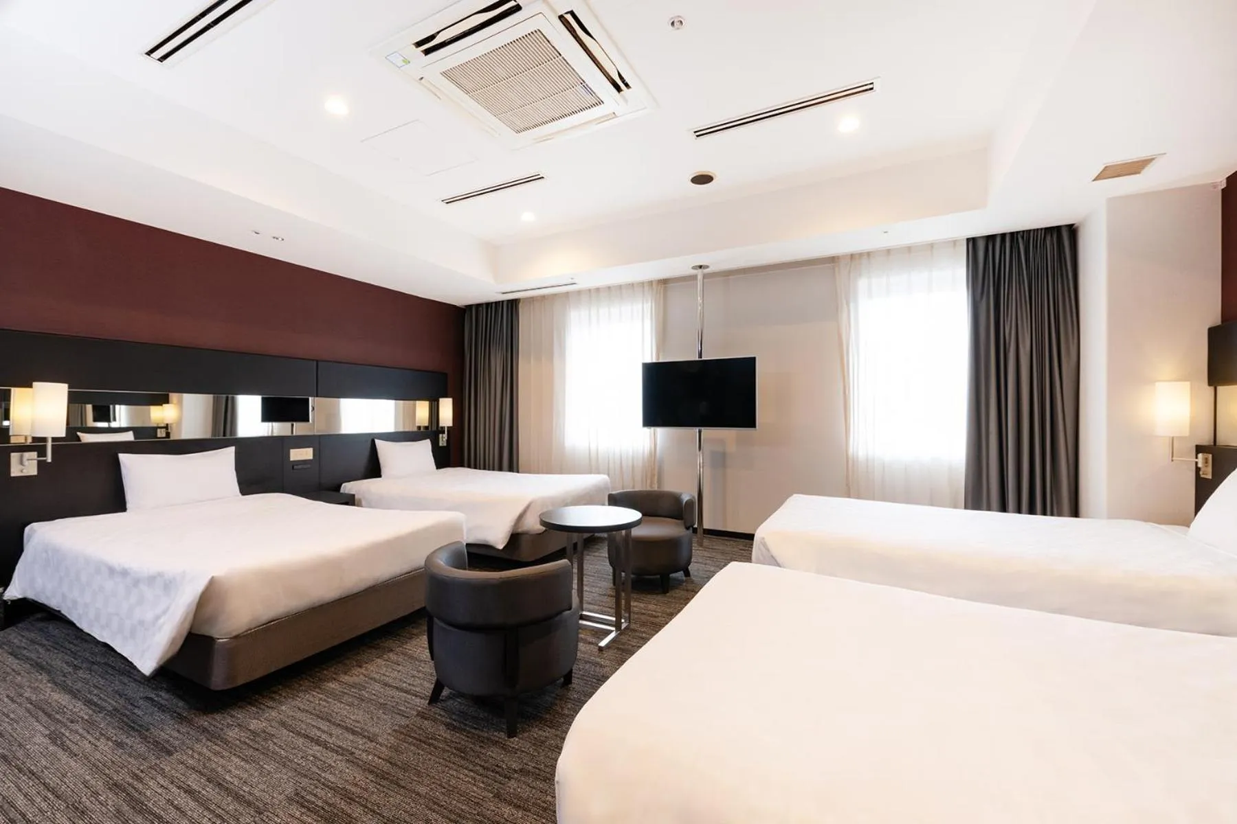 Photo of the whole room, Bed in The OneFive Osaka Namba Dotonbori