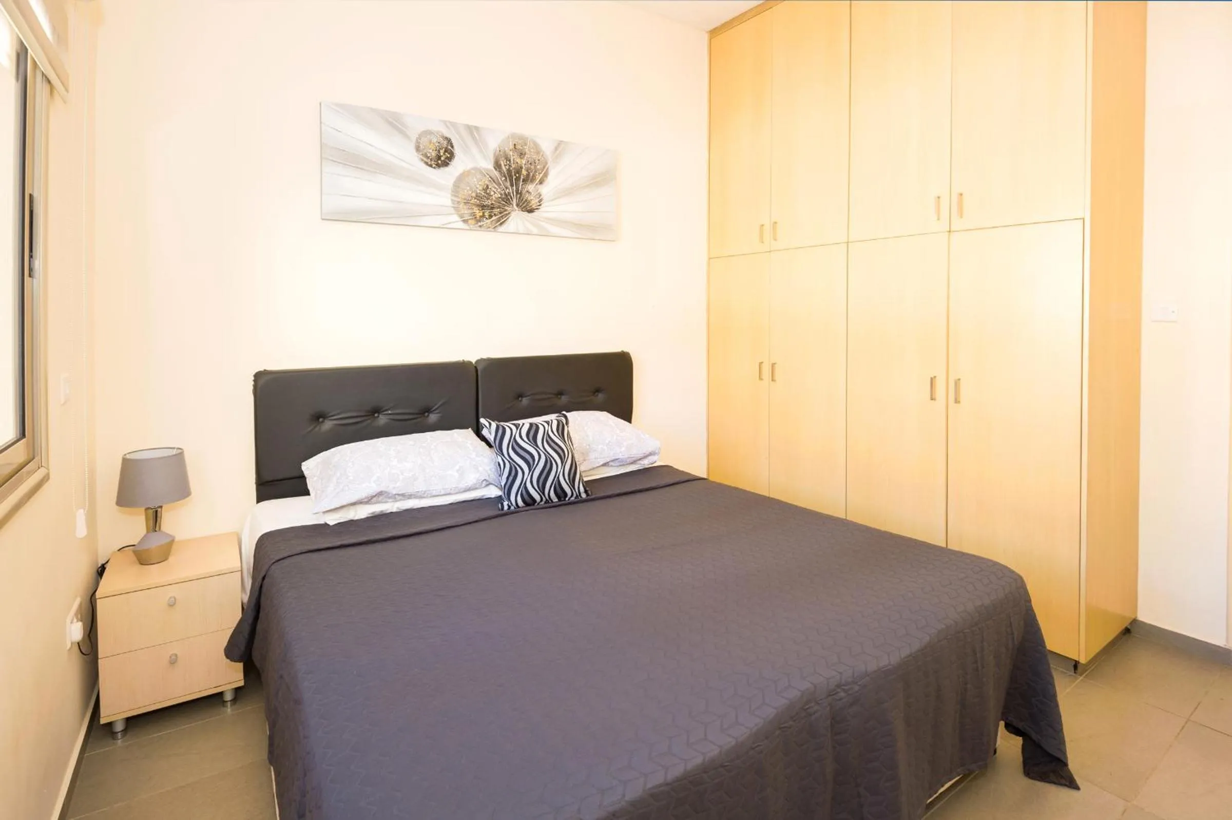 Bed in Bowker Apartment