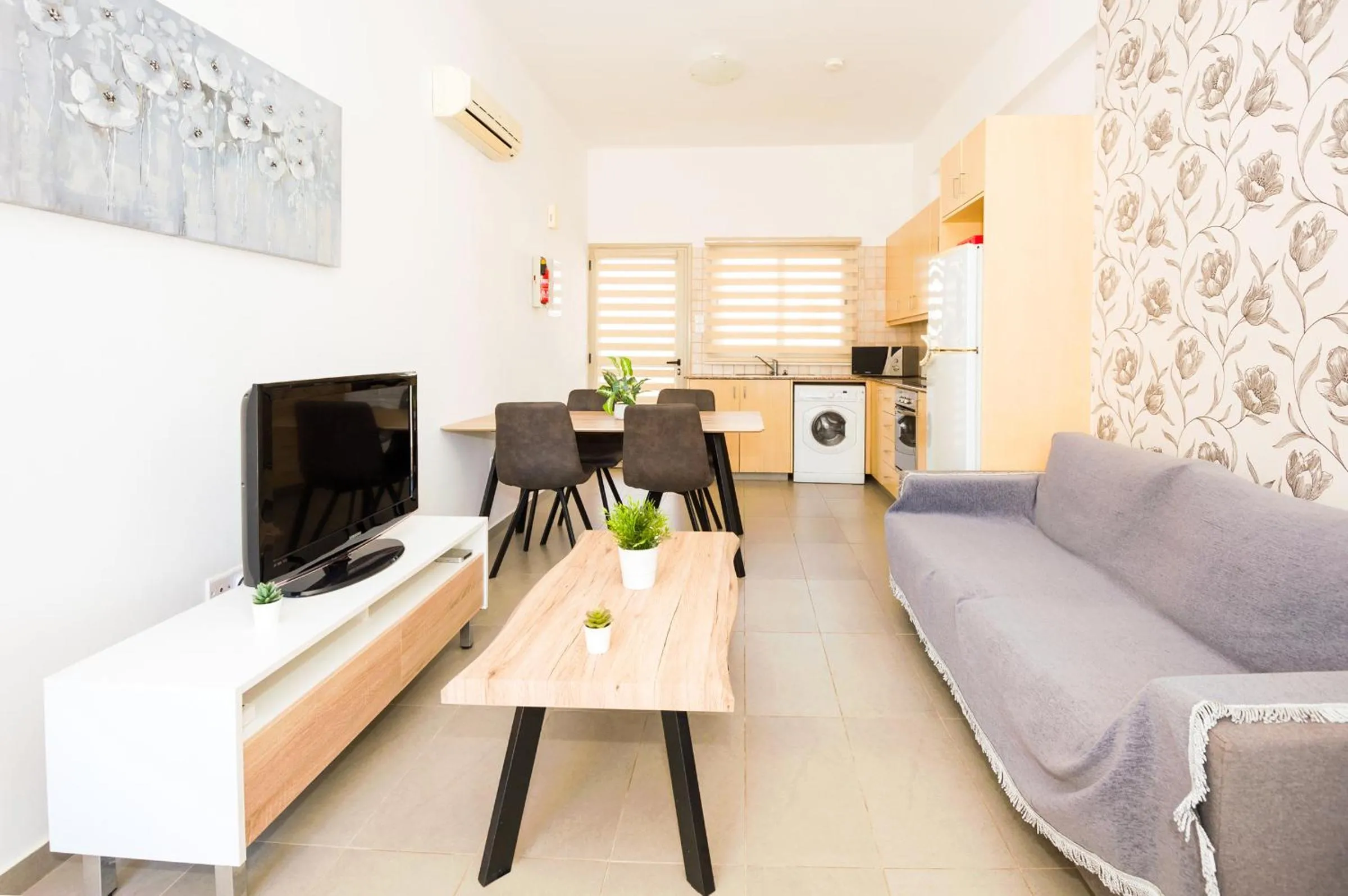 TV and multimedia in Bowker Apartment