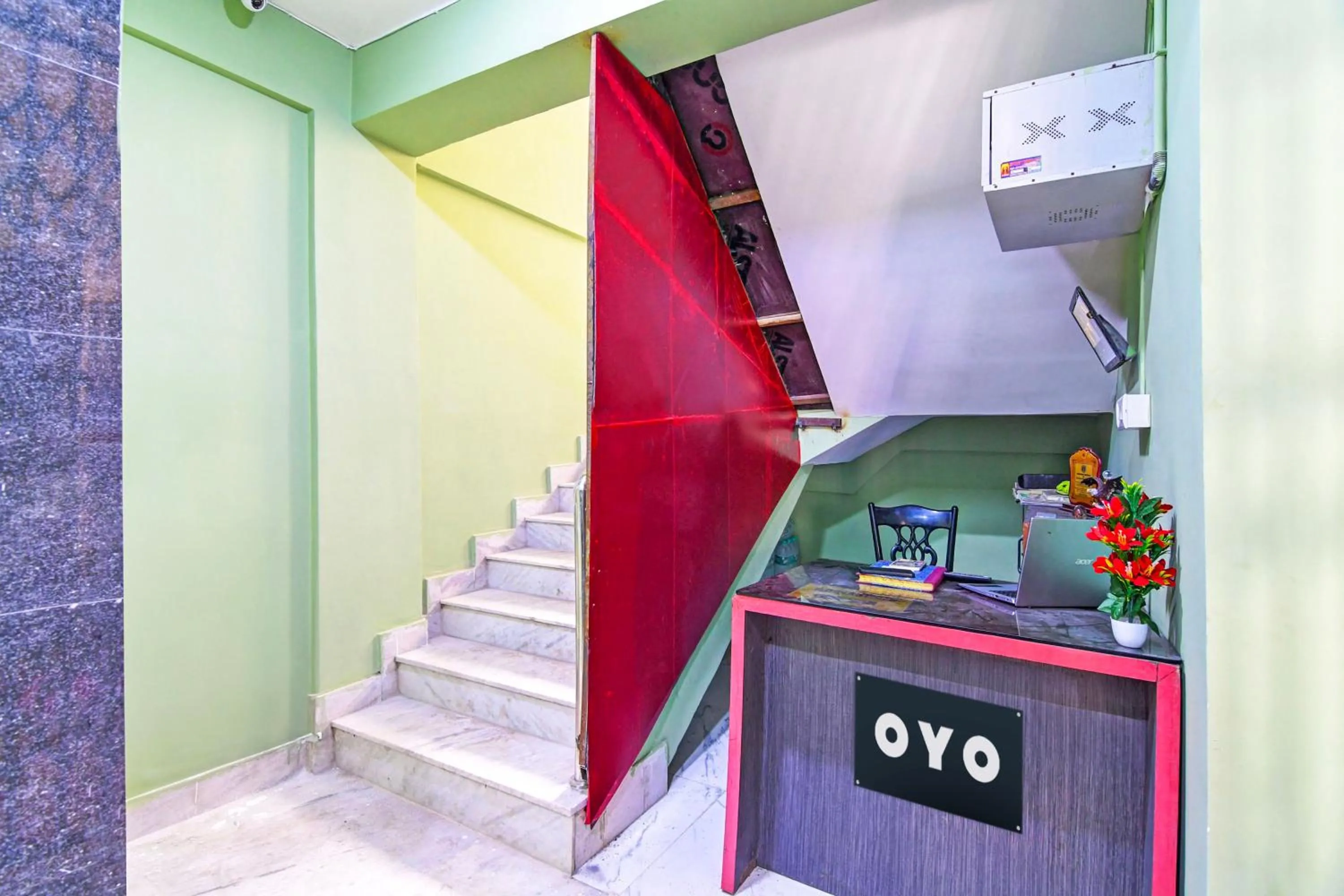 Lobby or reception in Hotel O Hotel Silicon Valley