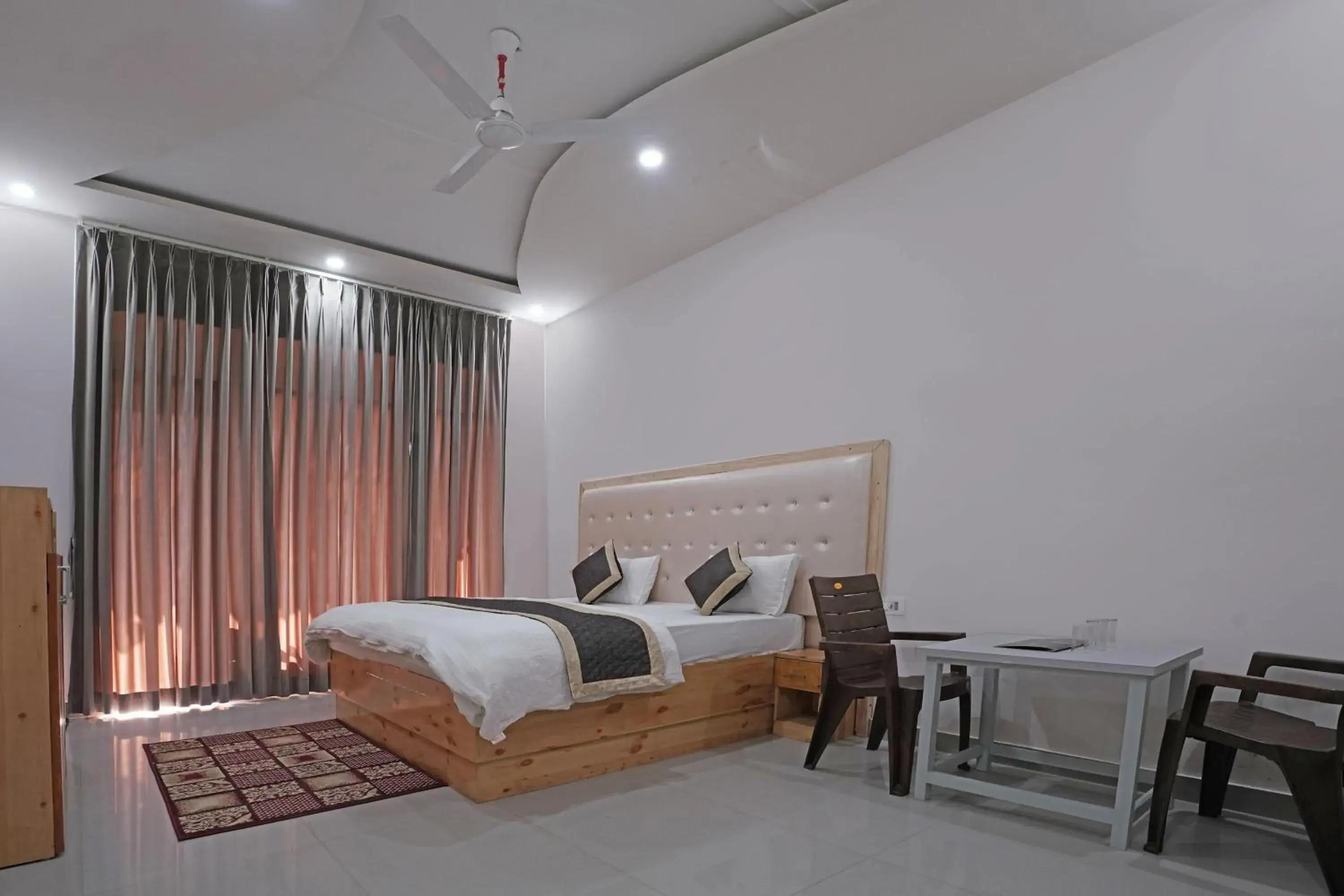 Bedroom, Bed in Hotel O Aditya Residency UK04 Bedroom, Bed in Hotel O Aditya Residency UK04