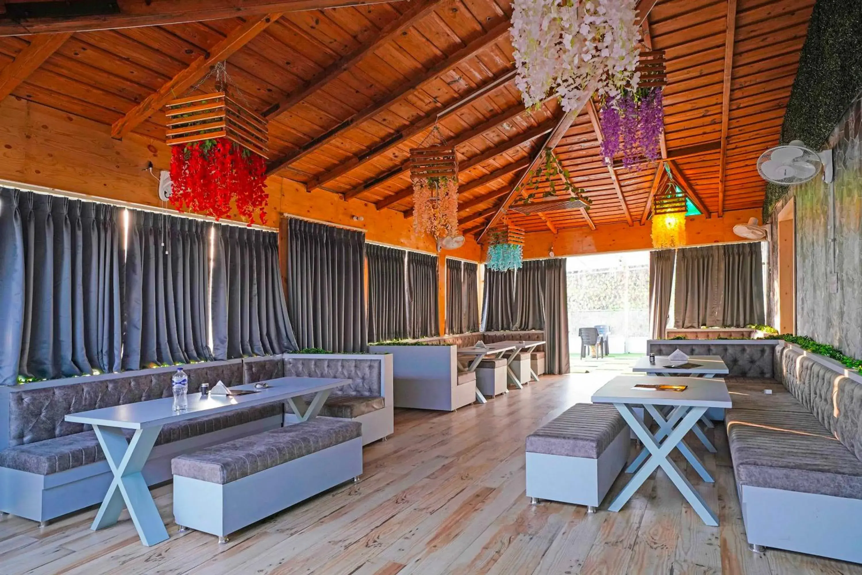 Restaurant/places to eat in Hotel O Aditya Residency UK04 Restaurant/places to eat in Hotel O Aditya Residency UK04