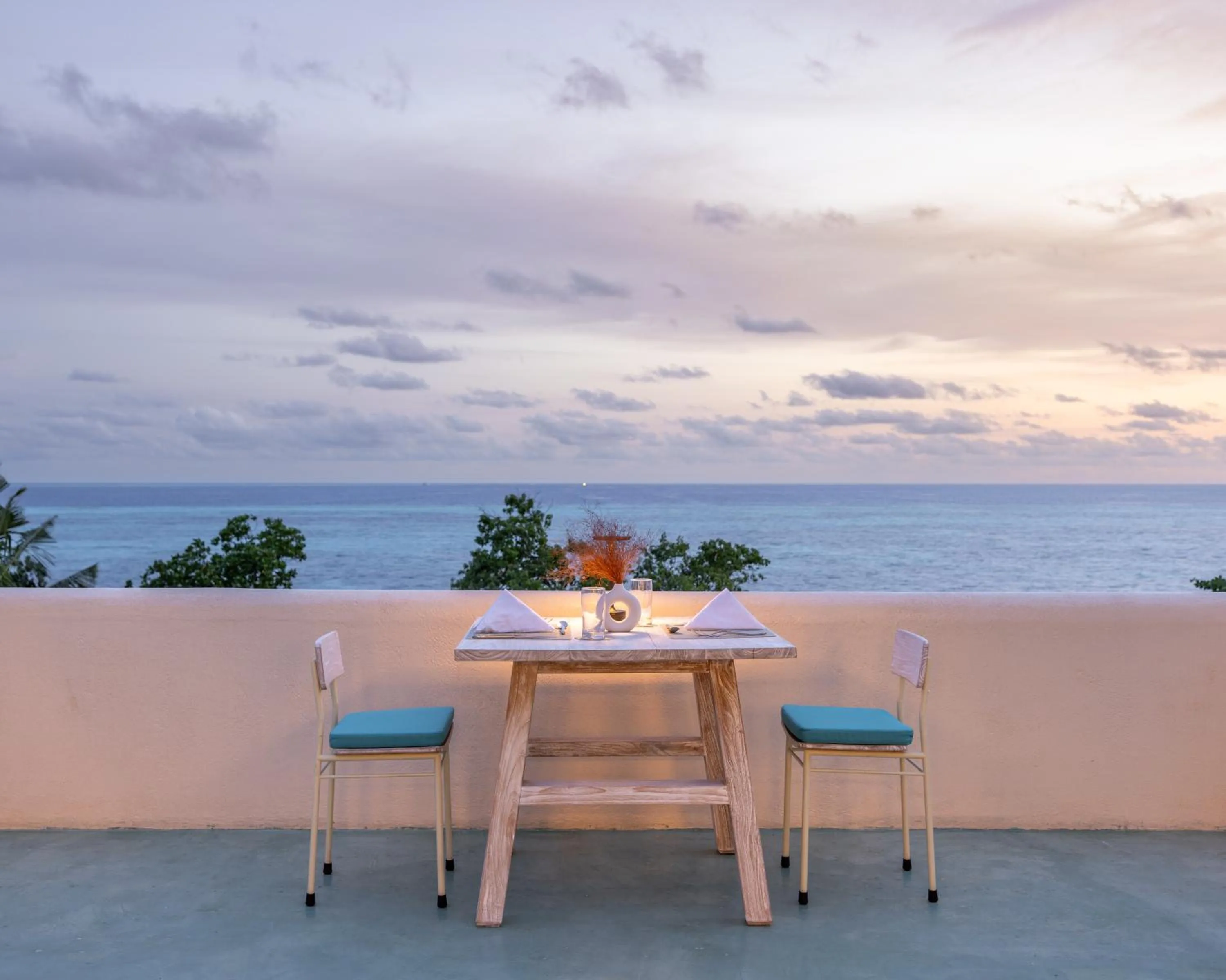 Restaurant/places to eat in Isla Retreat