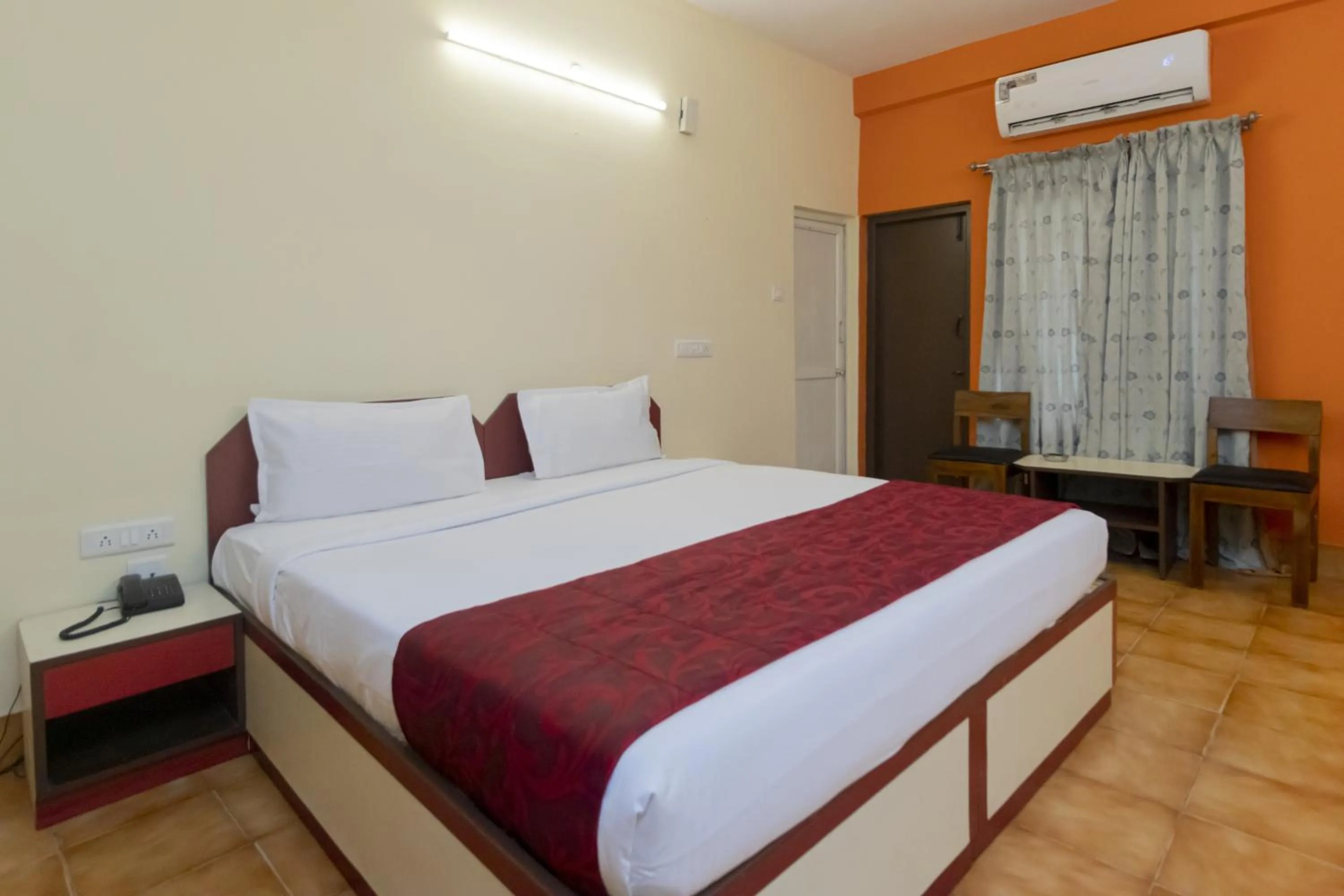 Bed in Hotel Telehaus International