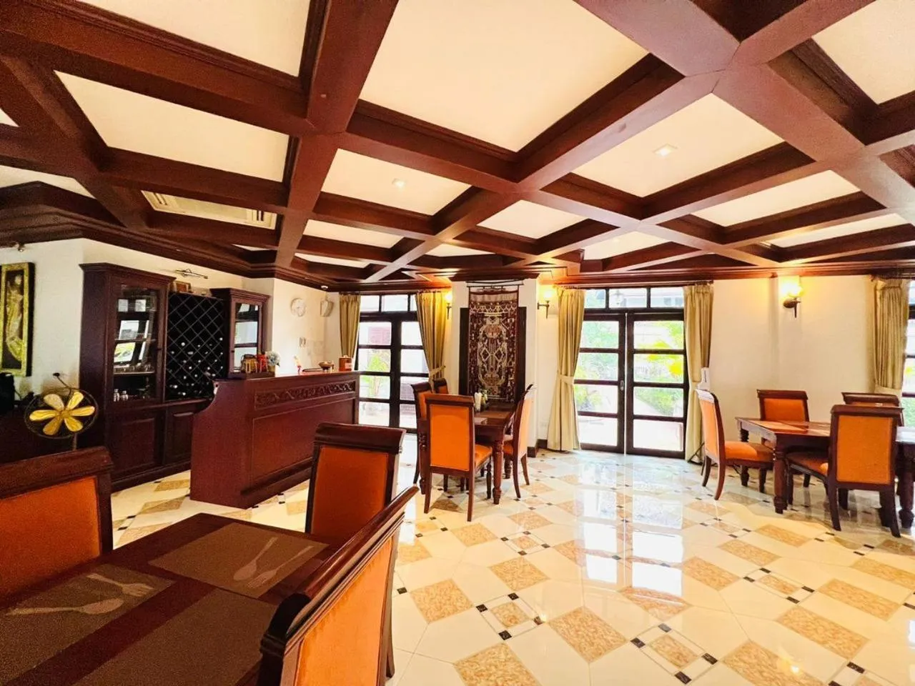 Restaurant/places to eat in Houngvilai Hotel