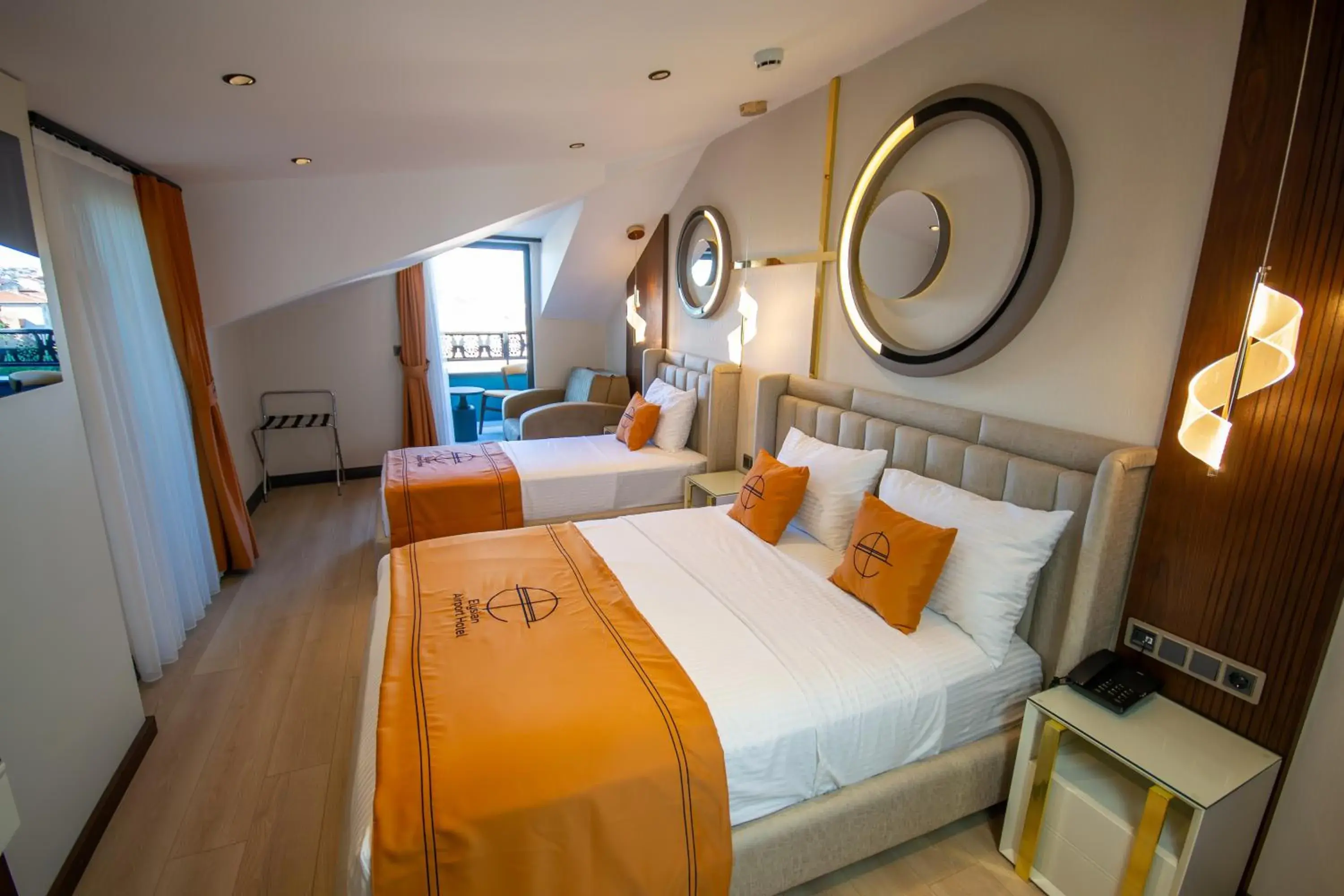 Family Room with Balcony in Elysian Airport Hotel & Restaurant Family Room with Balcony in Elysian Airport Hotel & Restaurant