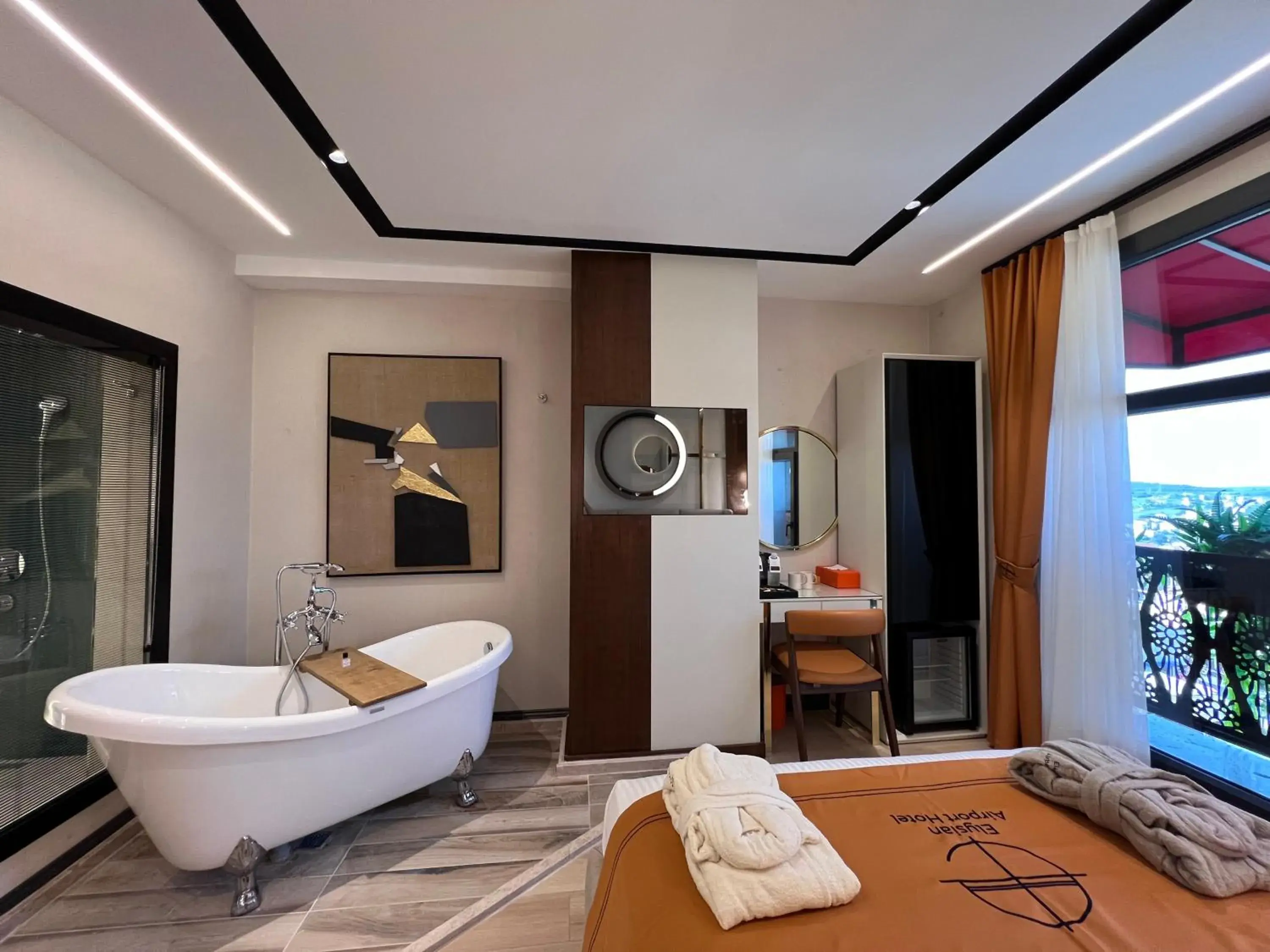 Bathroom in Elysian Airport Hotel & Restaurant Bathroom in Elysian Airport Hotel & Restaurant