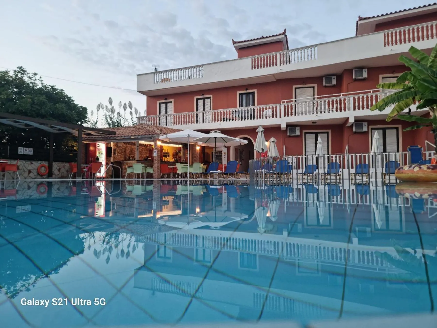 Property building in Alex Studios