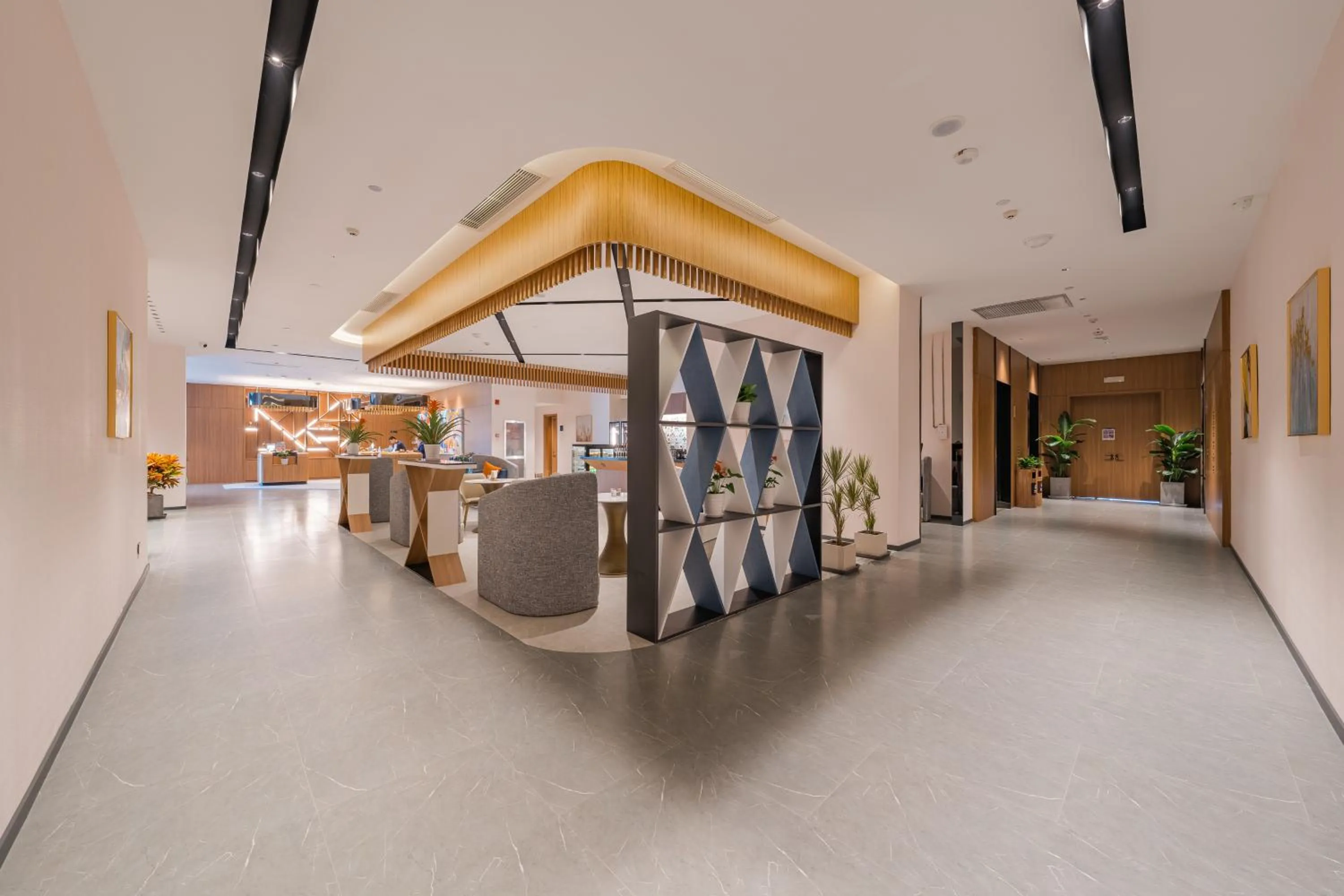 Lobby or reception in UrCove by HYATT Hangzhou Riverside CBD