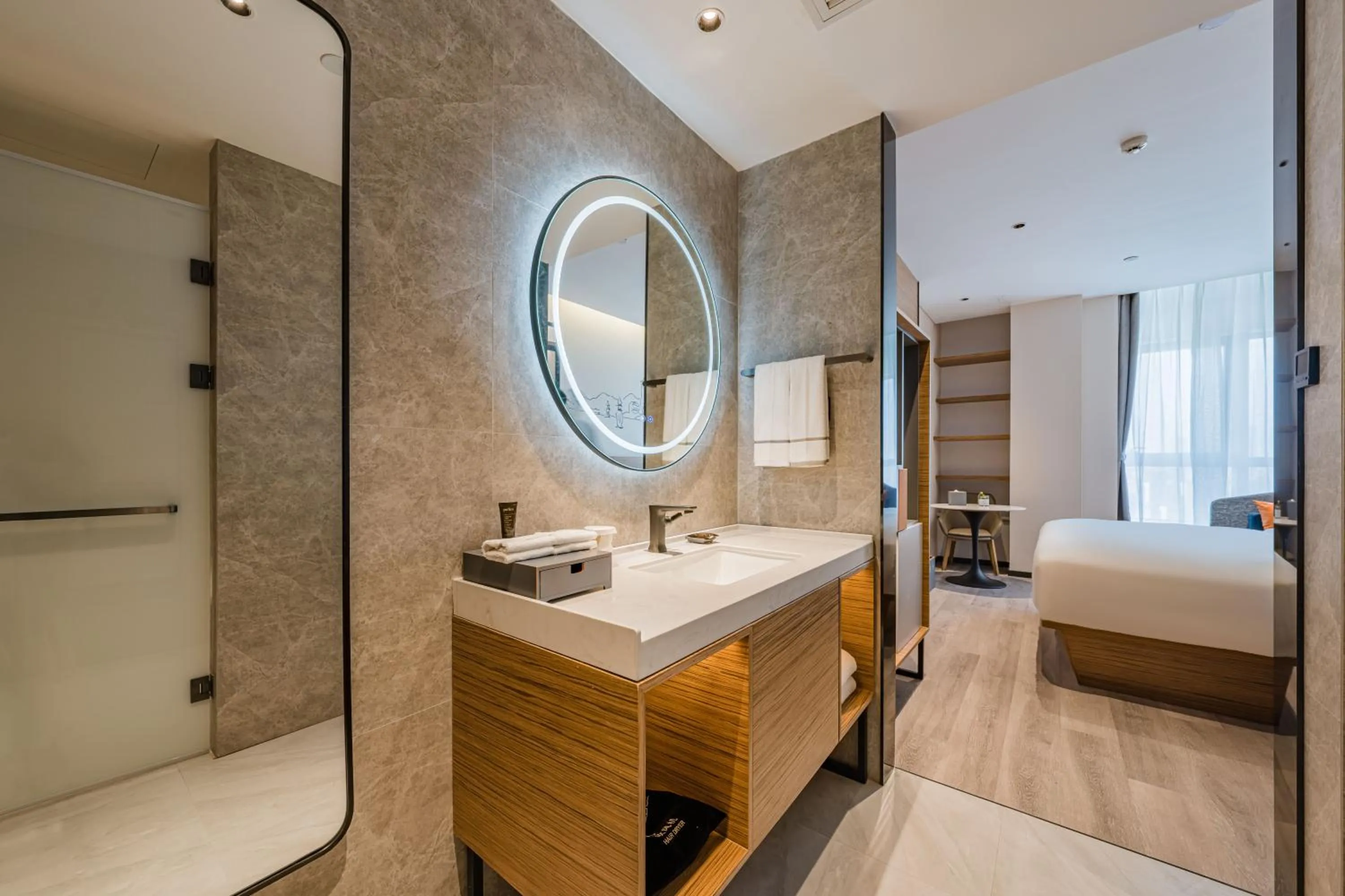 Photo of the whole room, Bed in UrCove by HYATT Hangzhou Riverside CBD