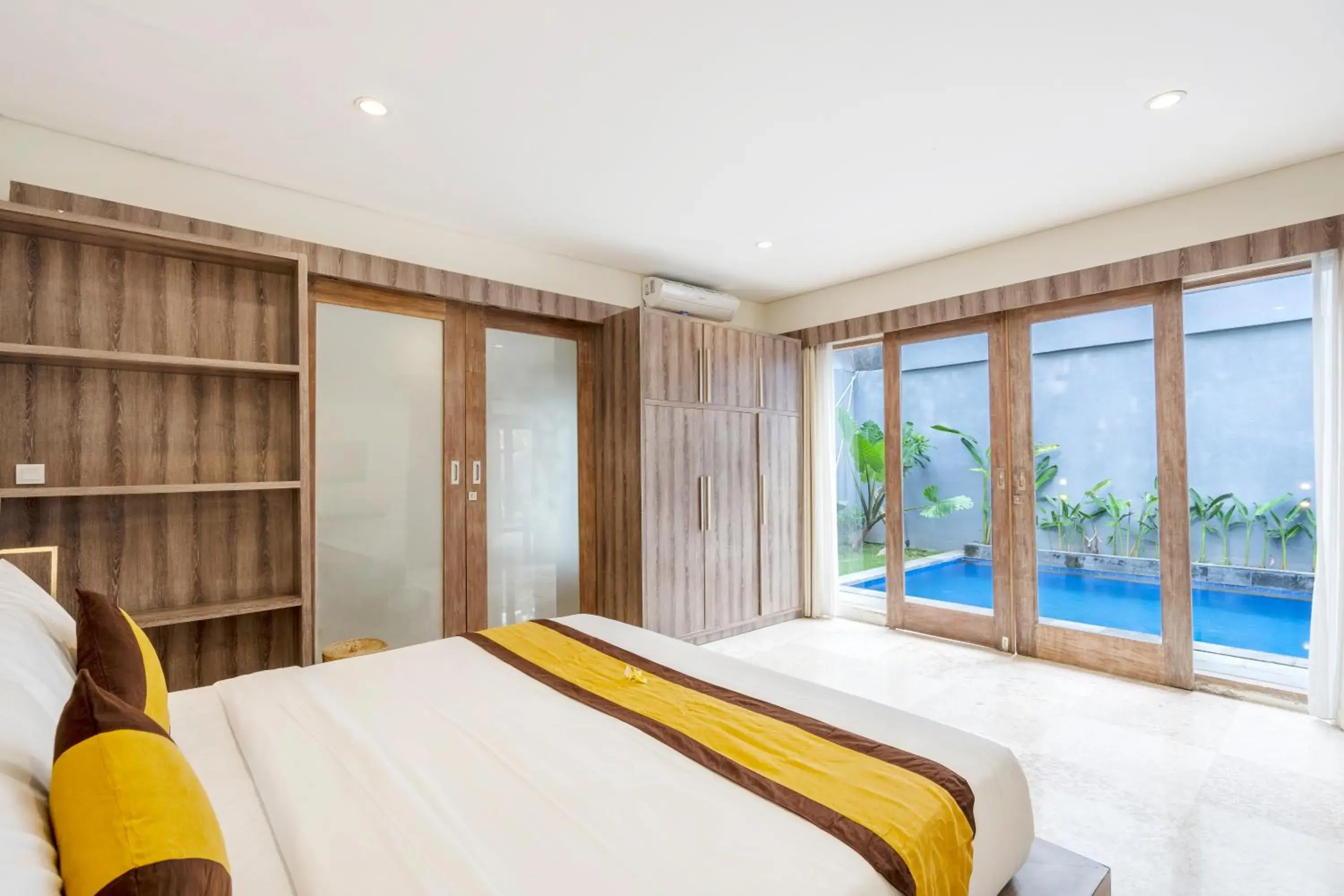Three-Bedroom Villa in Kings Villas Sanur by Moria Three-Bedroom Villa in Kings Villas Sanur by Moria