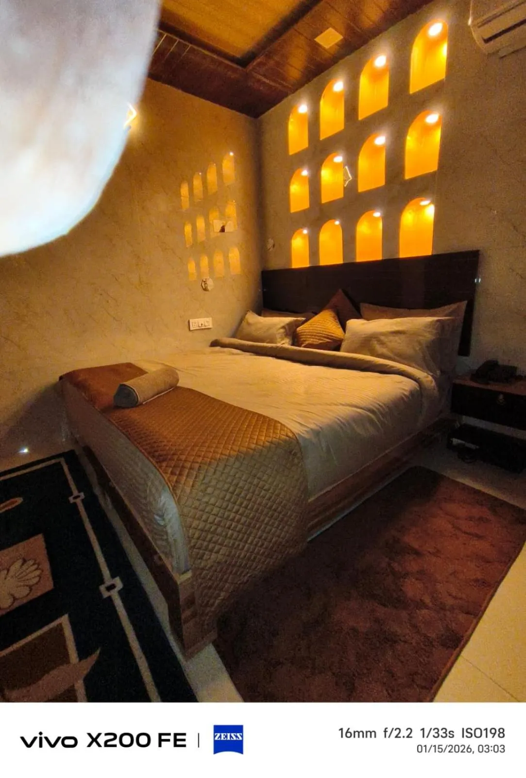 Bed in Hi hotel By Madras