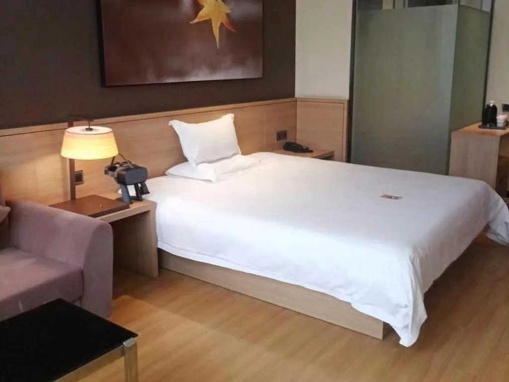 Bed in IU Hotel Beijing Yizhuang Economic Development Zone 2nd Chuangke Street