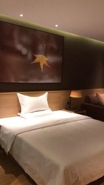 Bed in IU Hotel Beijing Yizhuang Economic Development Zone 2nd Chuangke Street