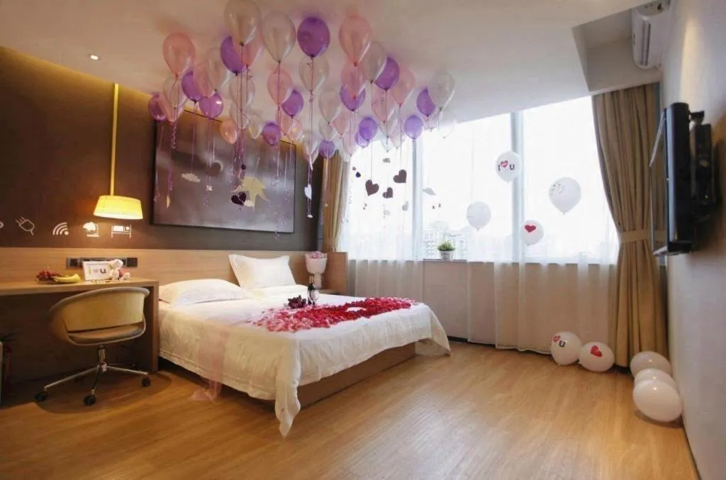 Bed in IU Hotel Beijing Yizhuang Economic Development Zone 2nd Chuangke Street