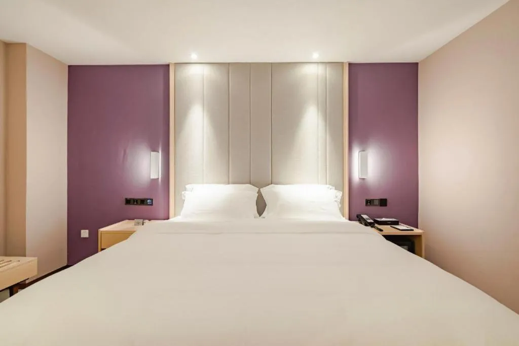 Bed in Lavande Hotel Wuhan Houhu Avenue Xingye Road
