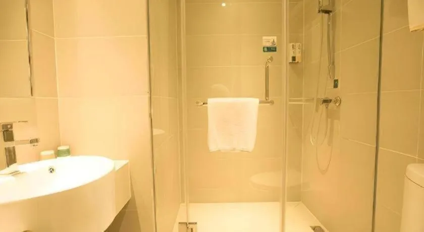 City Comfort Inn Hotel Wuhan Optics Valley Square Metro Station Zhongnan Minzu University