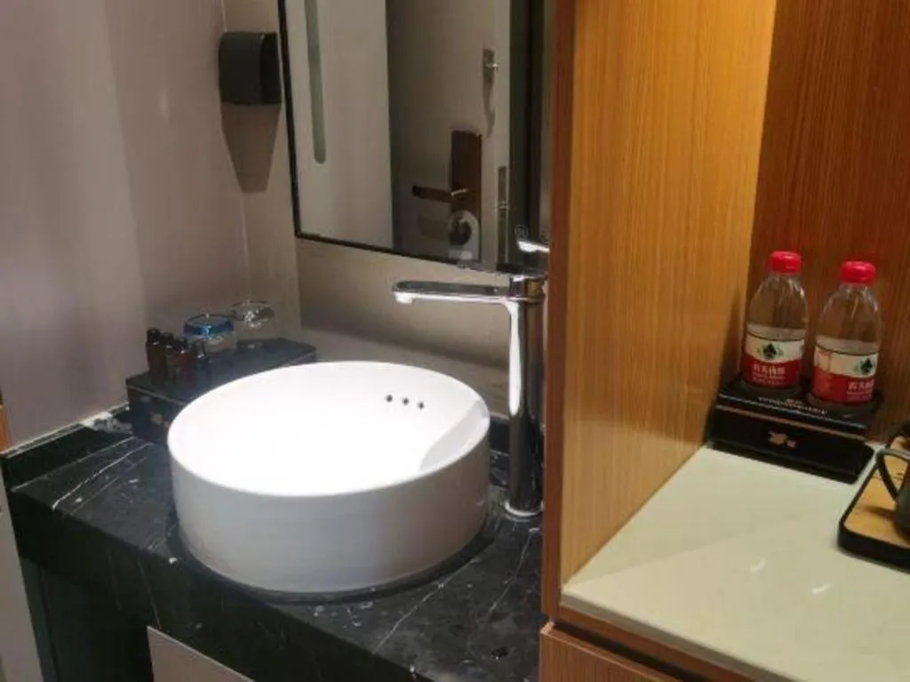 City Comfort Inn Hotel Wuhan Optics Valley Square Metro Station Zhongnan Minzu University