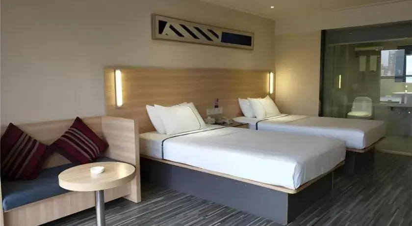 Bed in City Comfort Inn Wuhan Wangjiawan Yulong Road Metro Station Bed in City Comfort Inn Wuhan Wangjiawan Yulong Road Metro Station