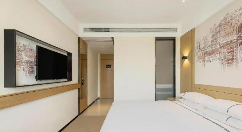 Bed in City Comfort Inn Wuhan Yuanlin Road Metro Station