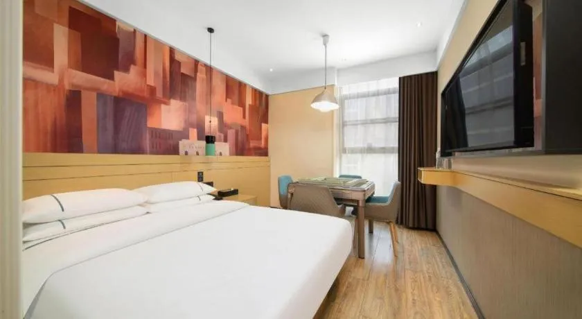 Bed in City Comfort Inn Wuhan Yuanlin Road Metro Station