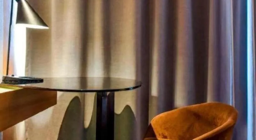 Borrman Hotel Guangzhou Quzhuang Metro Station