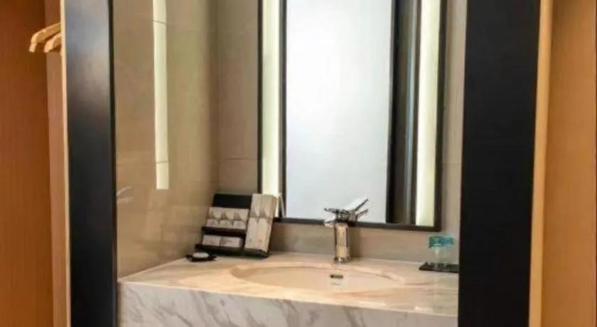 Borrman Hotel Guangzhou Quzhuang Metro Station