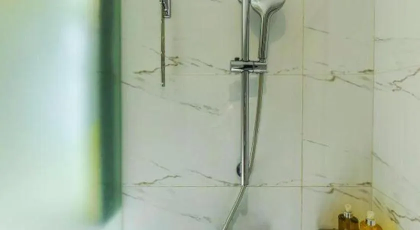 Borrman Hotel Guangzhou Quzhuang Metro Station