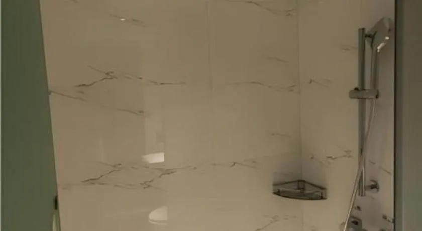 Borrman Hotel Guangzhou Quzhuang Metro Station