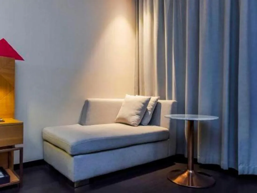 Borrman Hotel Guangzhou Quzhuang Metro Station