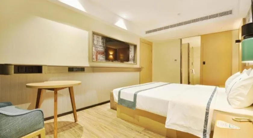 Bed in City Comfort Inn Wuhan Hankou Bei Light Rail Station