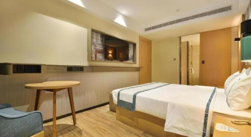 Bed in City Comfort Inn Wuhan Hankou Bei Light Rail Station