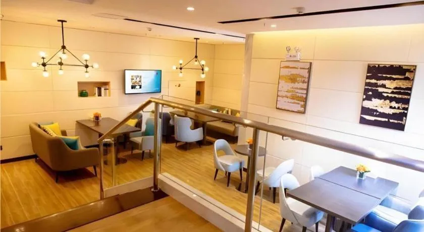 Echarm Hotel Kunming High-tech Zone Economic Management College