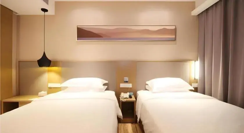 Bed in City Comfort Inn Wuhan Xudong Street Wangjiadun Metro Station Bed in City Comfort Inn Wuhan Xudong Street Wangjiadun Metro Station