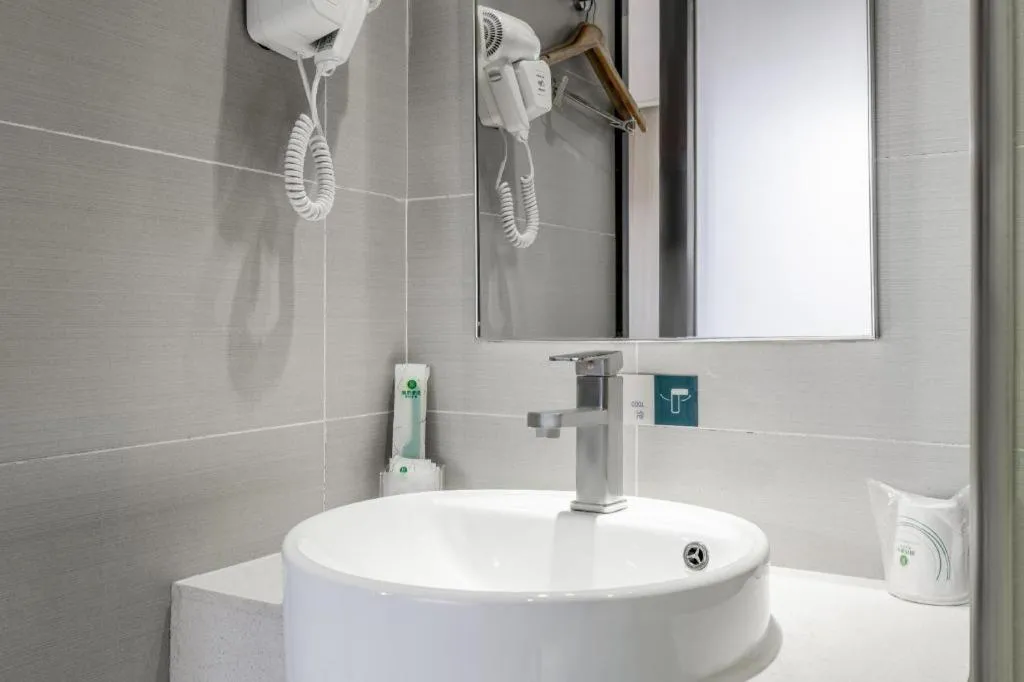 City Comfort Inn Wuhan Zongguan Metro Station