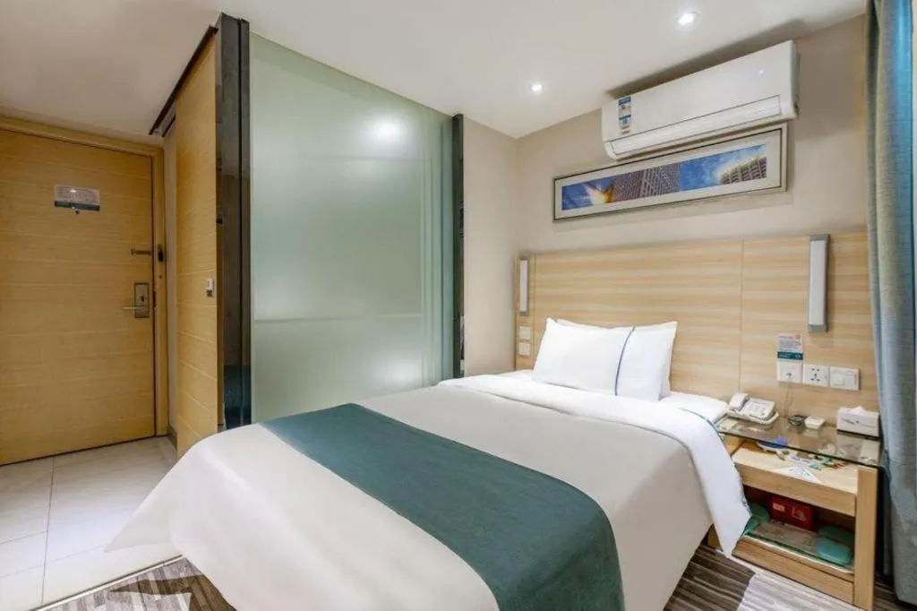 Bed in City Comfort Inn Wuhan Zongguan Metro Station