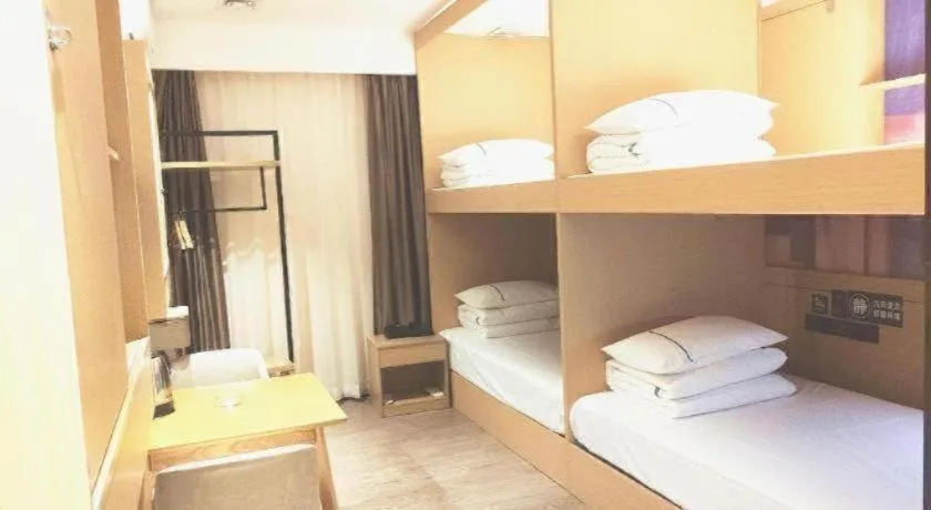 Bed in City Comfort Inn Guangzhou Shisanhang Shachong Metro Station